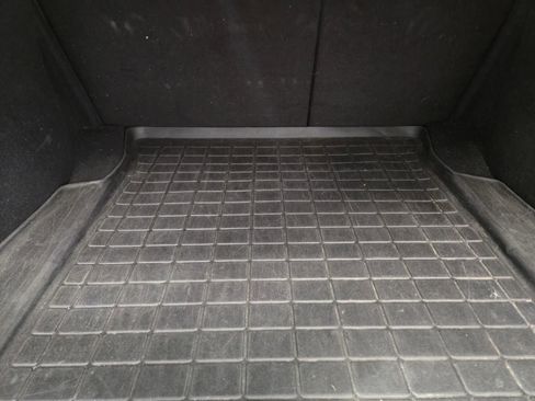 Used 2017 Tesla Model 3 Long Range RWD image 10