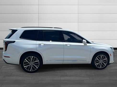 Certified 2024 Cadillac XT6 Sport w/ LPO, Floor Liner Package AWD/4WD image 6