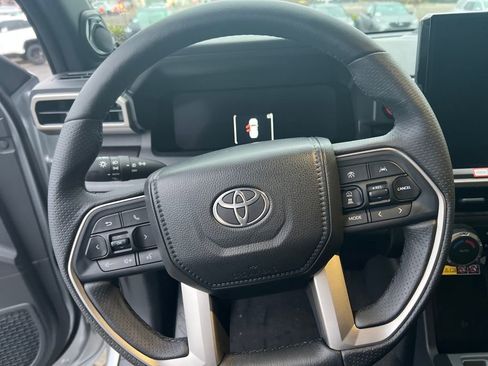 New 2025 Toyota 4Runner TRD Off-Road Premium image 13