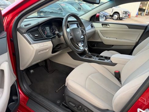 Used 2019 Hyundai Sonata SEL FWD image 11