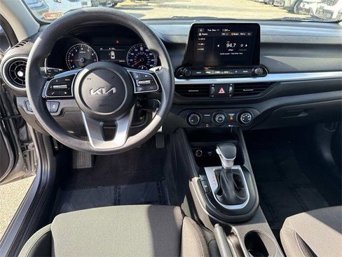Certified 2023 Kia Forte LXS image 17