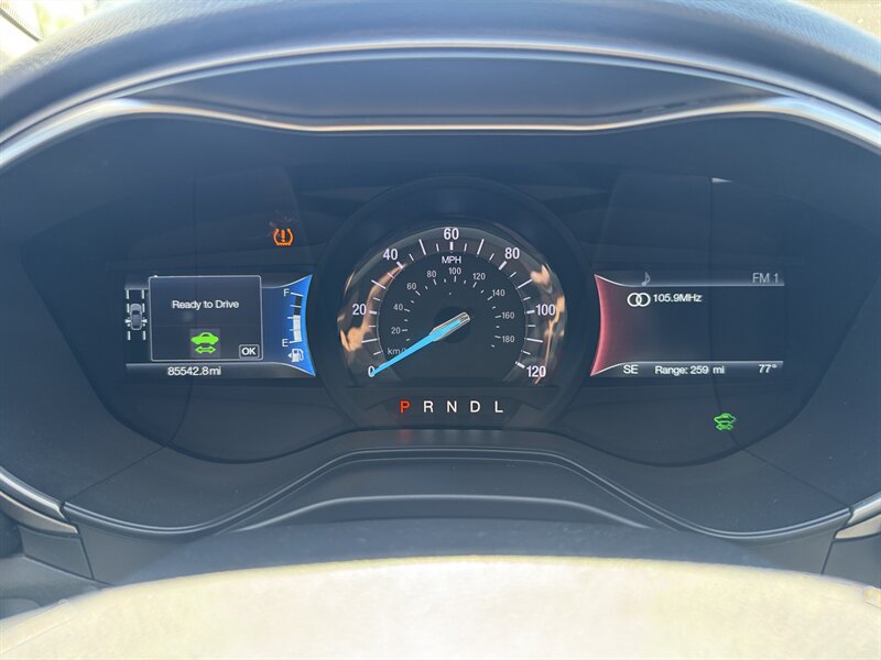 Used 2019 Ford Fusion SE FWD image 43