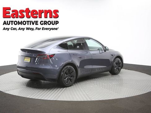 Used 2023 Tesla Model Y Long Range AWD/4WD image 34