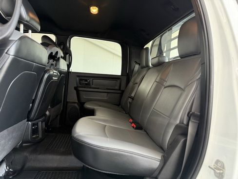 Used 2022 RAM 5500 Tradesman w/ Safety Group image 22