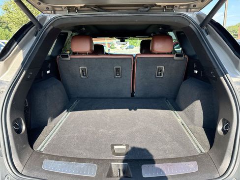 Used 2023 Cadillac XT5 Premium Luxury w/ Technology Package FWD image 16