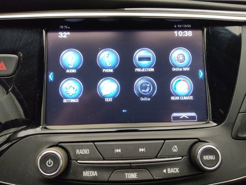 Used 2020 Buick Envision Essence image 25