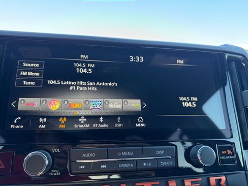 Used 2025 Nissan Frontier Pro-X image 17