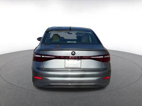 Used 2025 Volkswagen Jetta SE image 12