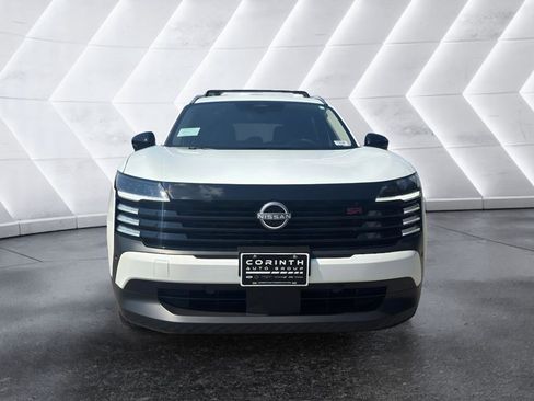 New 2026 Nissan Kicks SR image 2