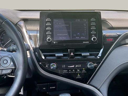 Used 2024 Toyota Camry SE FWD image 7