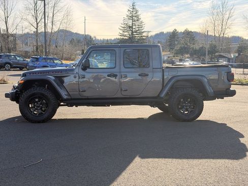 Used 2020 Jeep Gladiator Rubicon image 4