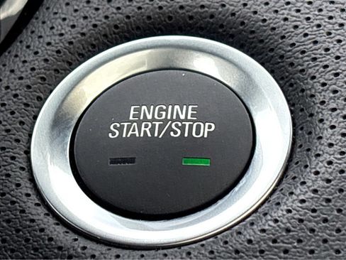 Certified 2025 Cadillac XT5 Premium Luxury image 7