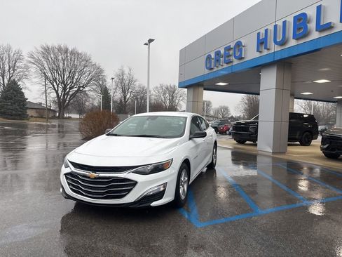 Used 2024 Chevrolet Malibu LS image 4