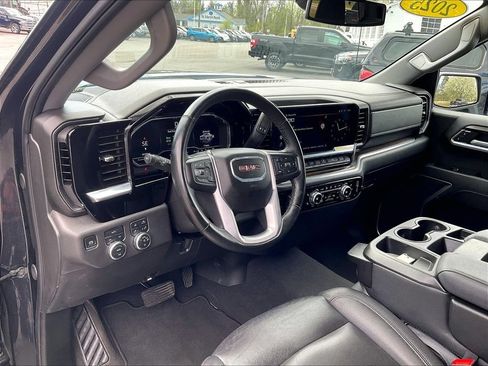Used 2025 GMC Sierra 1500 SLT AWD/4WD image 8