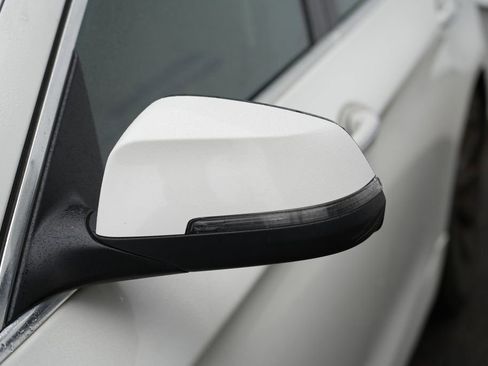 Used 2015 BMW 535i xDrive Sedan image 12