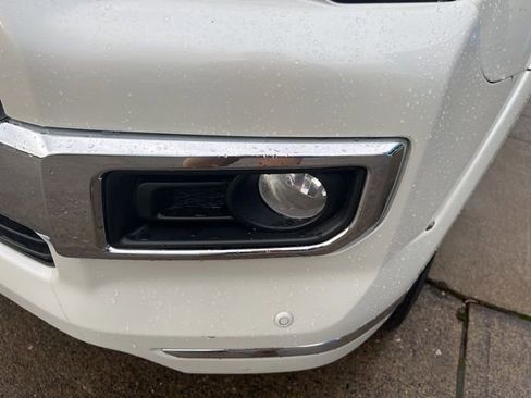 Used 2018 Toyota 4Runner Limited image 15