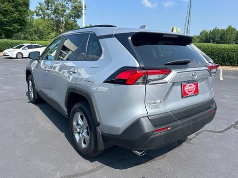 Used 2024 Toyota RAV4 XLE FWD image 11