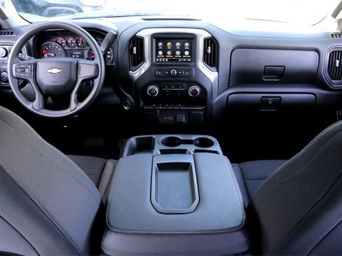 Used 2023 Chevrolet Silverado 1500 Custom image 25