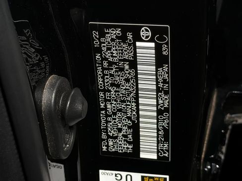 Used 2022 Toyota Prius Prime LE FWD image 31