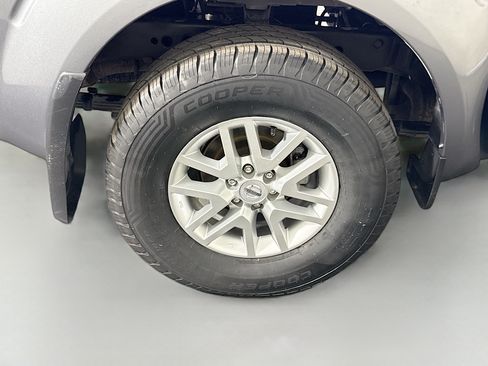 Used 2021 Nissan Frontier SV RWD image 33