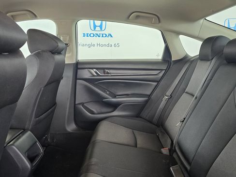 Used 2022 Honda Accord LX image 11