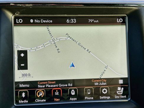 Used 2018 Jeep Grand Cherokee Overland AWD/4WD image 32