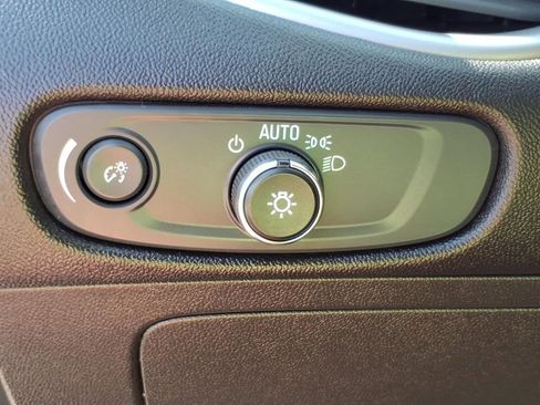 Used 2024 Chevrolet Malibu LT FWD image 18