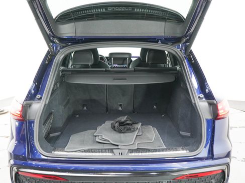 Used 2025 Audi SQ5 Premium Plus AWD/4WD image 16