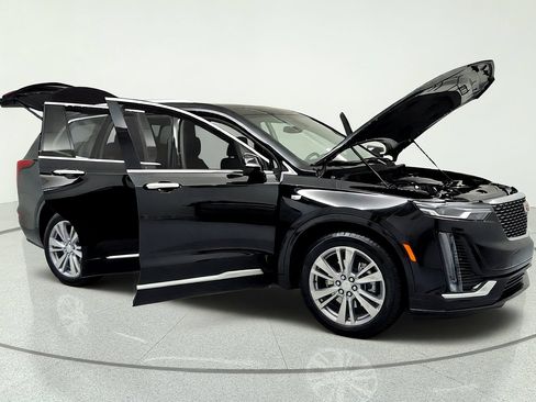 Certified 2024 Cadillac XT6 Premium Luxury w/ LPO, Floor Liner Package FWD image 14