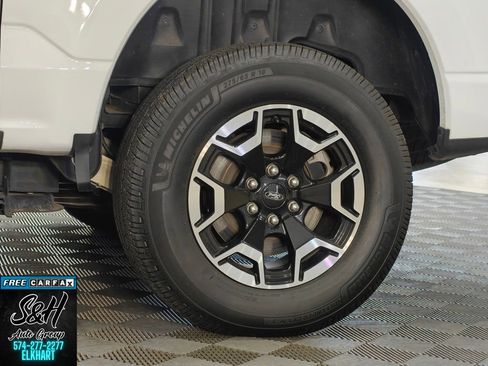 Used 2022 Ford F150 Lightning Pro AWD/4WD image 18