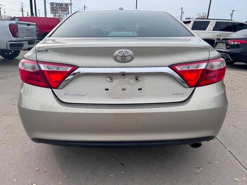 Used 2017 Toyota Camry XLE image 6