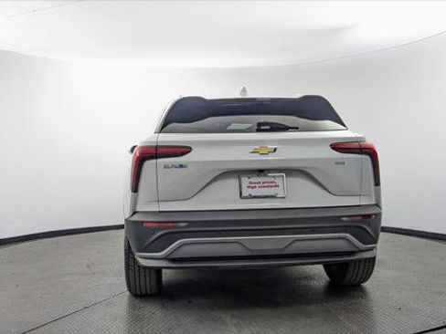 Used 2024 Chevrolet Blazer EV LT AWD/4WD image 7
