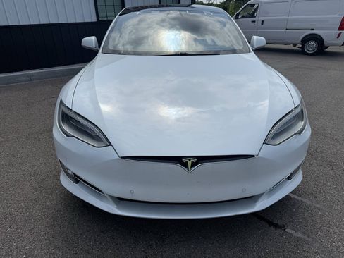 Used 2021 Tesla Model S Long Range Plus AWD/4WD image 3