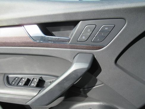Used 2021 Audi Q5 2.0T Premium Plus w/ Premium Plus Package image 20