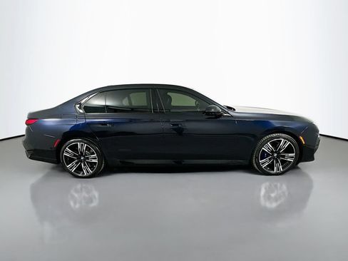Used 2024 BMW 760i xDrive w/ Executive Package AWD/4WD image 4