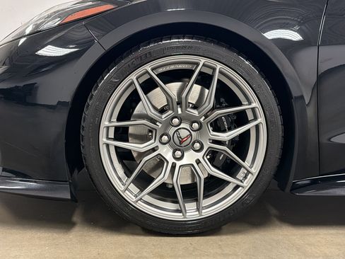 Used 2024 Chevrolet Corvette Z06 RWD image 10