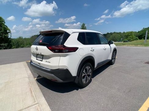 Certified 2023 Nissan Rogue SV AWD/4WD image 7