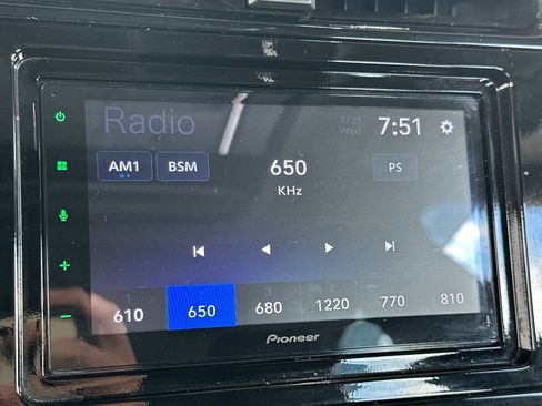 Certified 2017 Toyota Prius Four w/ Advanced Technology Package image 22