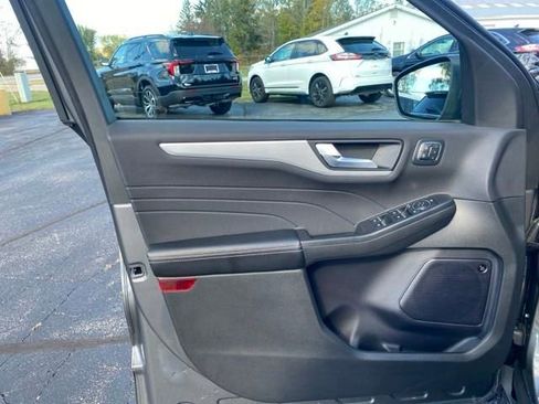 New 2024 Ford Escape Platinum w/ Premium Technology Package AWD/4WD image 12