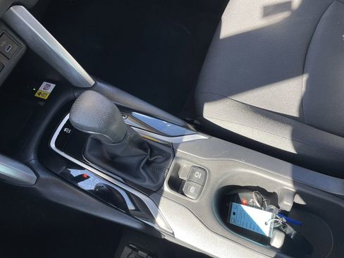 Certified 2023 Toyota Corolla Cross LE w/ Moonroof Package image 21