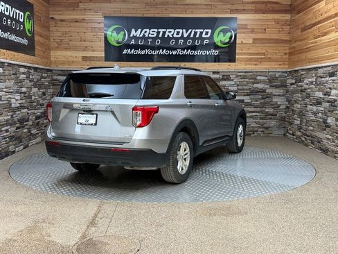 Used 2020 Ford Explorer XLT w/ Comfort Package AWD/4WD image 9