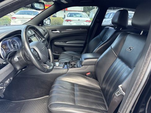 Used 2021 Chrysler 300 S image 9