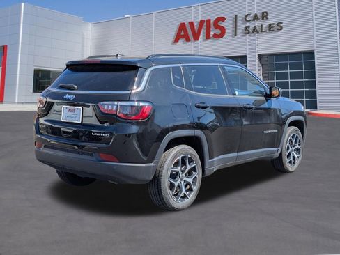 Used 2025 Jeep Compass Limited AWD/4WD image 6