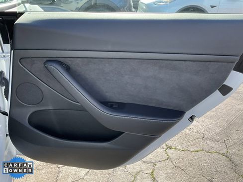 Used 2023 Tesla Model 3 Standard Range image 57