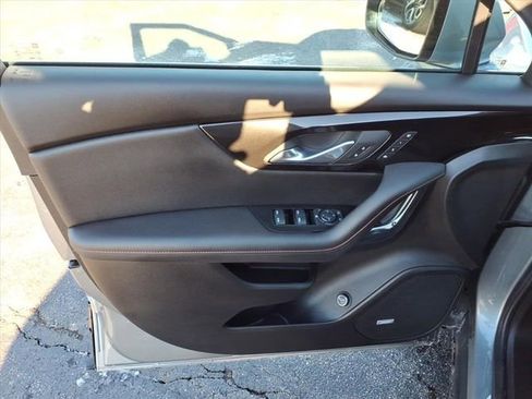 Used 2024 Chevrolet Blazer RS w/ Enhanced Convenience Package image 27