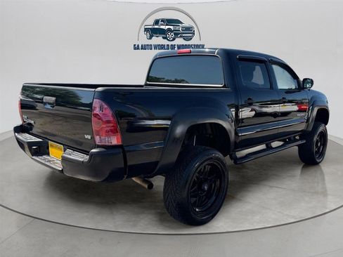 Used 2015 Toyota Tacoma 4x4 Double Cab image 10