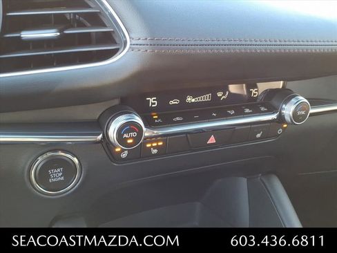 New 2026 MAZDA MAZDA3 Hatchback w/Premium Plus Pkg image 9