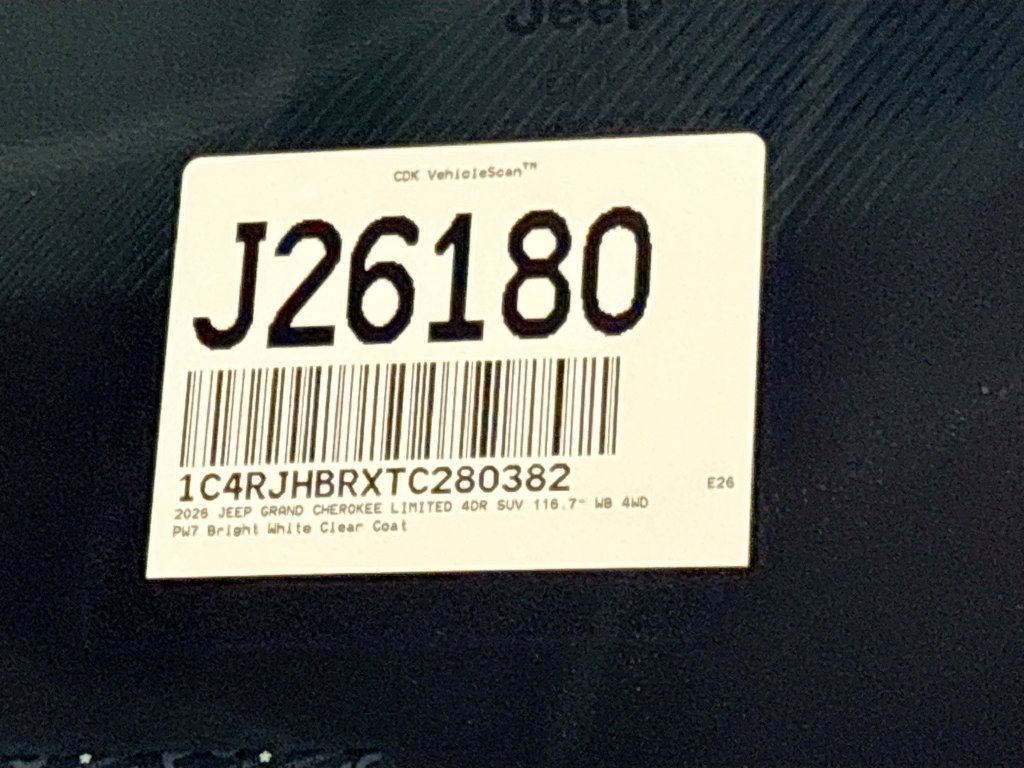New 2026 Jeep Grand Cherokee Limited w/ Trailer Tow Package AWD/4WD image 25