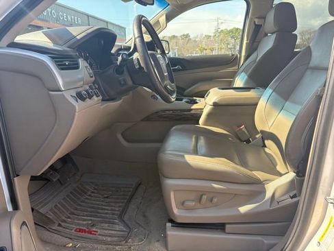 Used 2019 GMC Yukon SLT w/ Open Road Package image 15