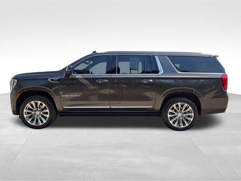 Used 2021 GMC Yukon XL Denali w/ Denali Ultimate Package AWD/4WD image 10